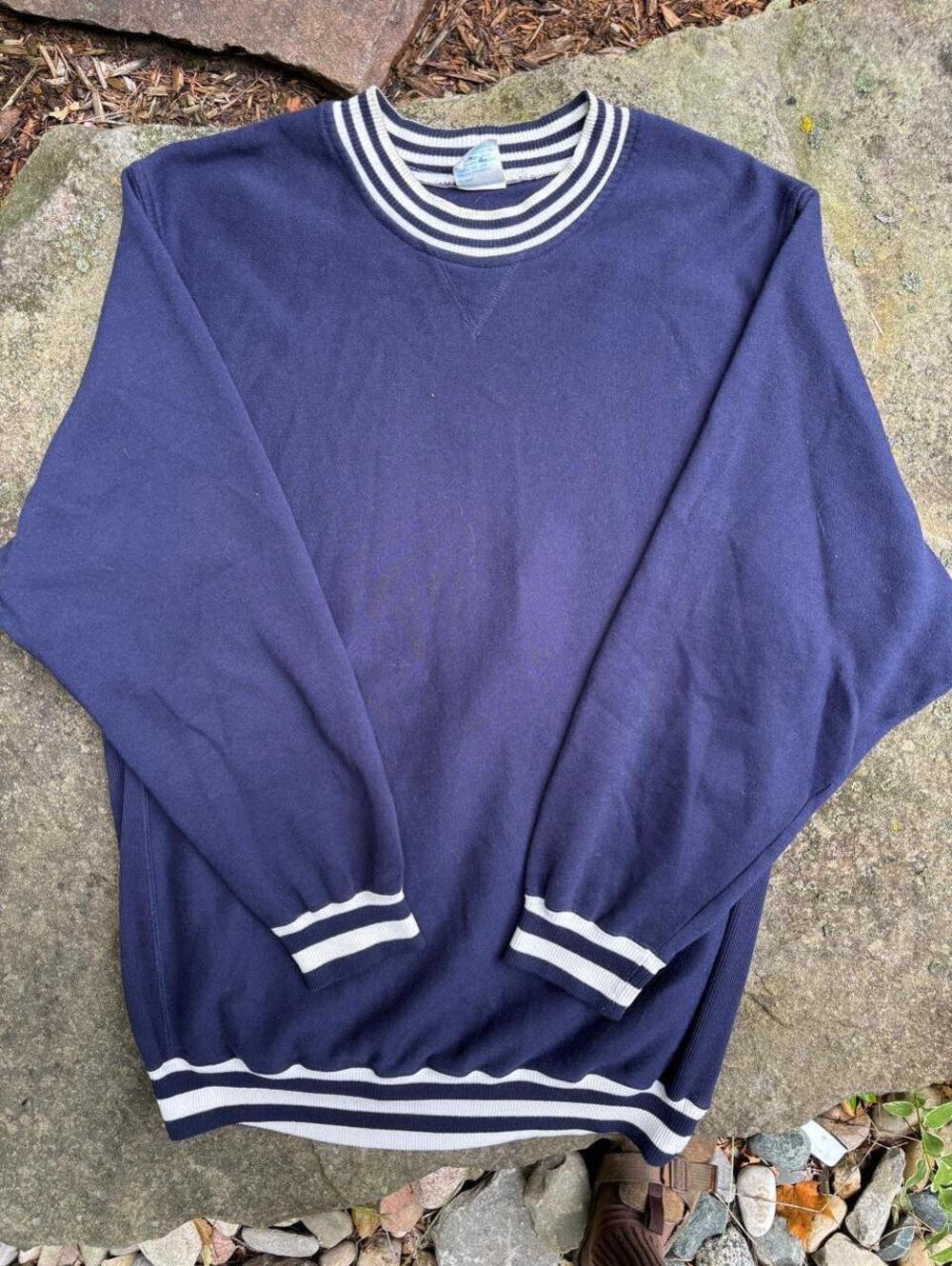 Cheetah Men's Navy and Blue Sweatshirt